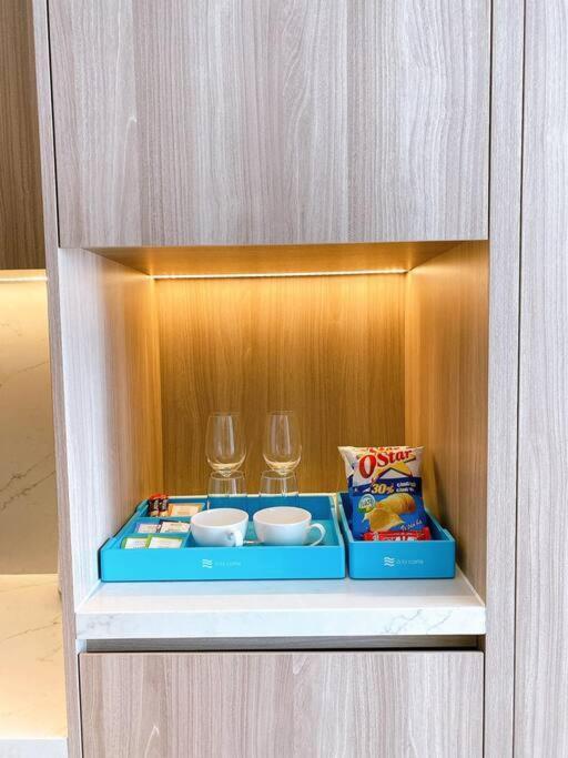 Apartment Modern Beachfront At Bay Ha Long